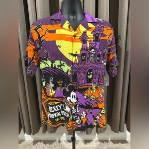New Disney Men’s Mickey and friends Halloween woven short sleeve shirt XS